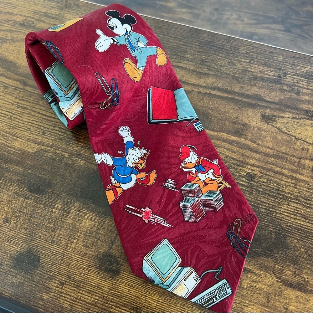 Vintage Disney - Mickey Unlimited - Mickey Mouse at The Office Neck Tie